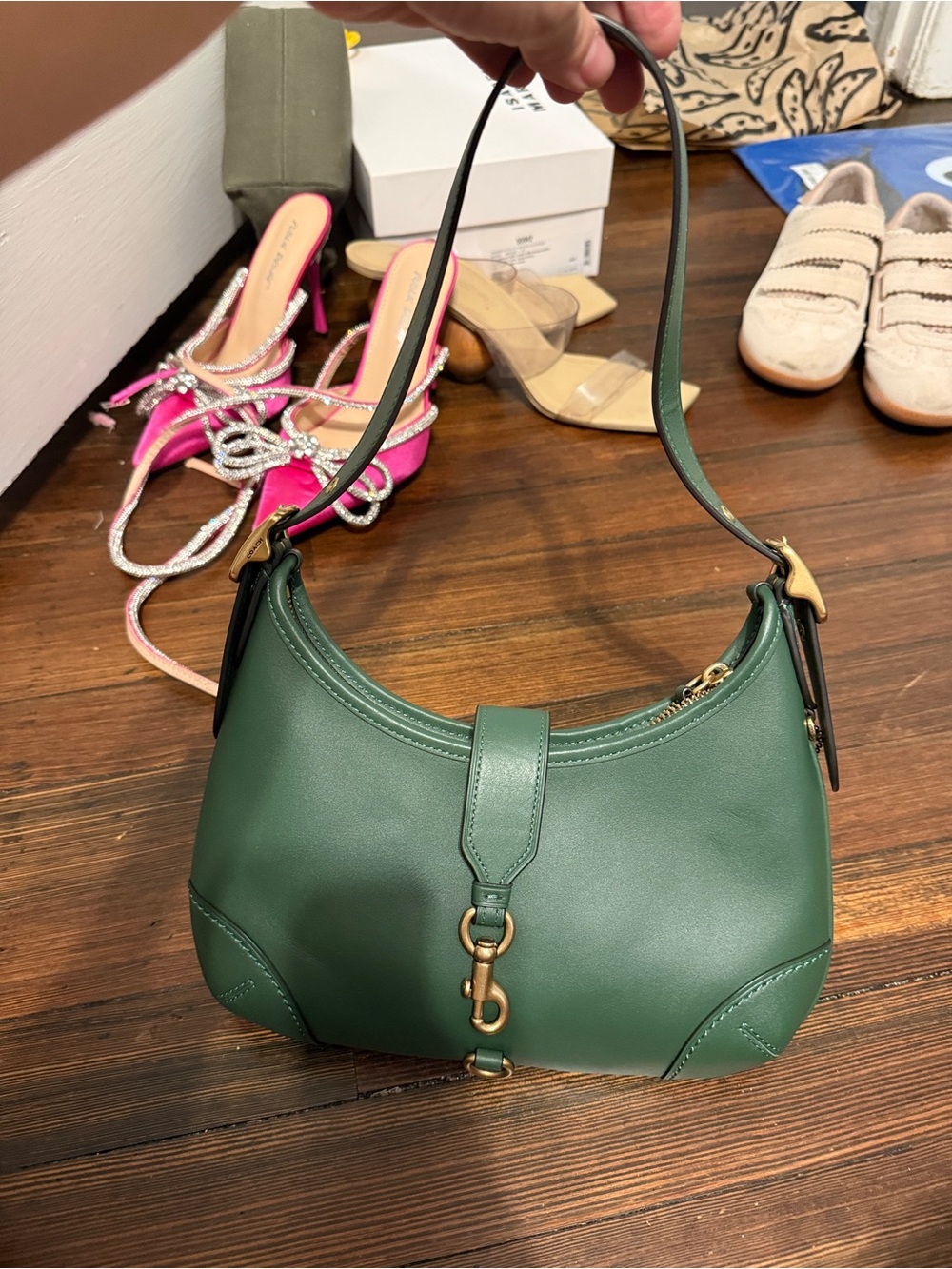 Coach Green Leather Shoulder Hampton hobo Bag with Gold Hardware - Picture 3 of 5